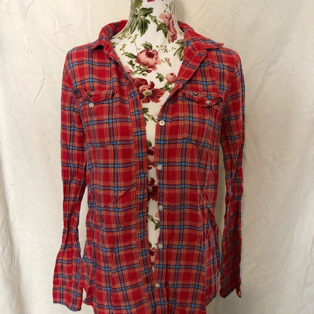 Hollister brand plaid